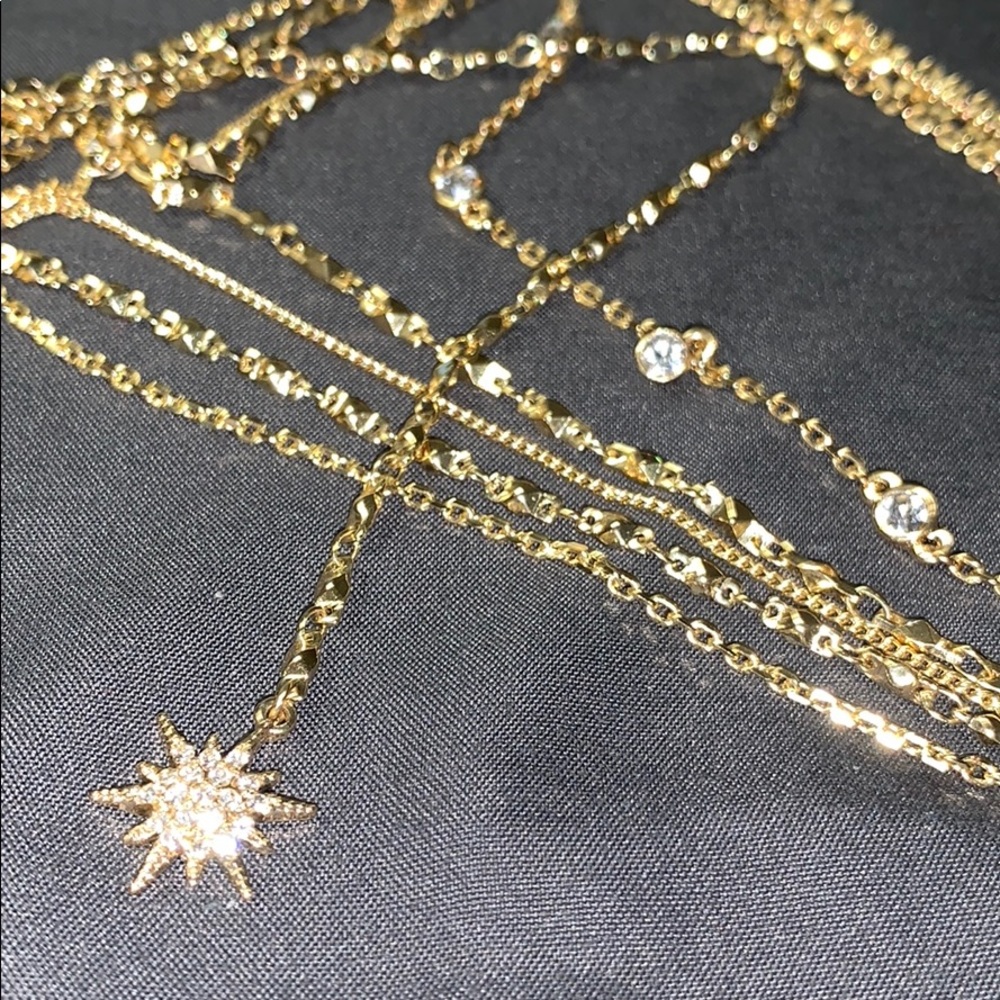 Lulu’s layered necklace
